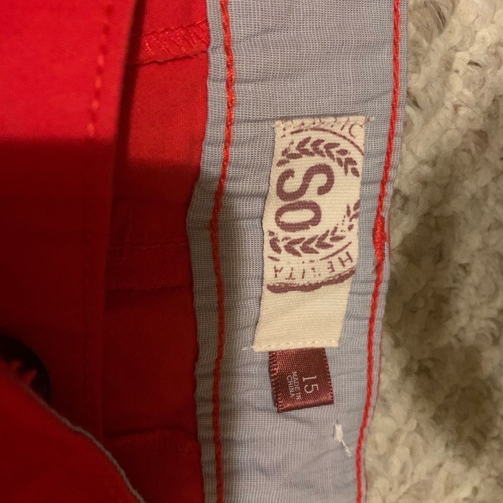 Shorts - Picture 2 of 3